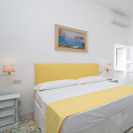 Marlin Guest House Capri Room photo